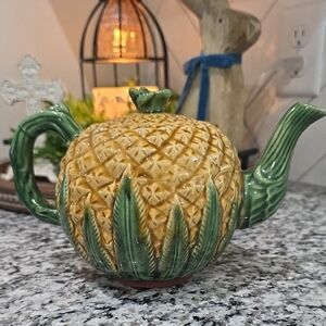 Hand-Painted Pineapple Ceramic Teapot - Green and Yellow